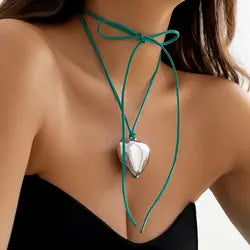 Glamour Night: Heart Choker with Sexy Straps - Elegant Evening Jewelry