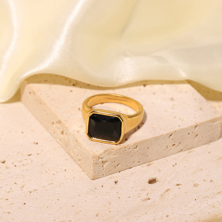Happiness Square Zircon Ring